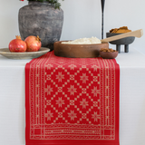 Attebladrose Table Runner - Red